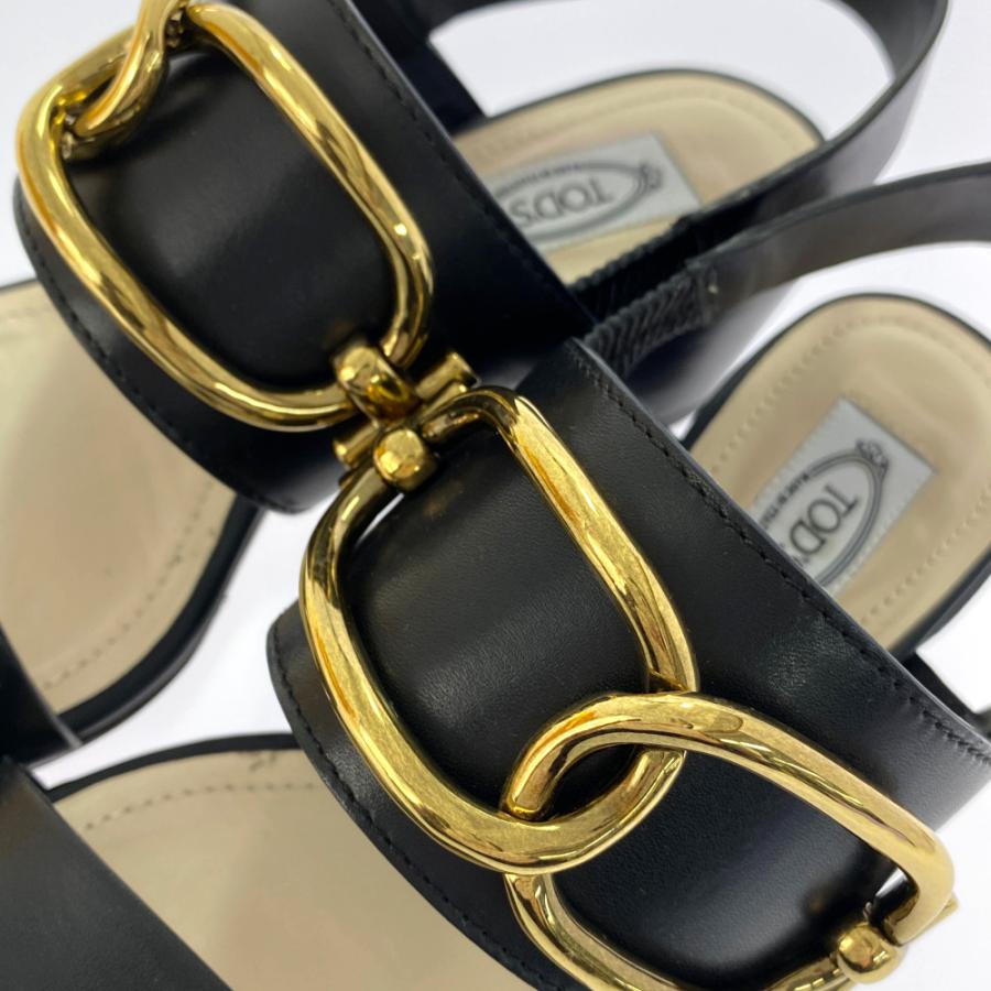 トッズ ラウンドトゥ・アンクルストラップ サンダル靴 スクエア