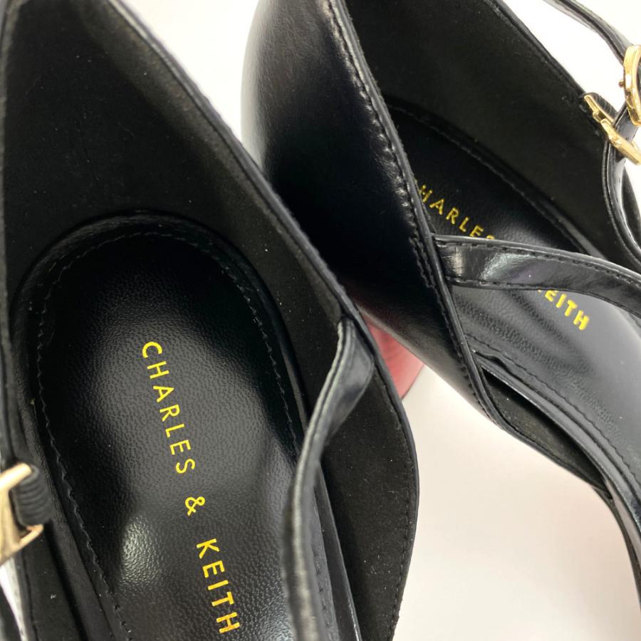 チャールズアンドキース スタックヒールサンダル靴 Ck1 38 ブラック レッド ゴールド金具 Charles Keith 翌日配送可 Rf3 H Ssda37l リファスタ Yahoo ショッピング店 通販 Yahoo ショッピング