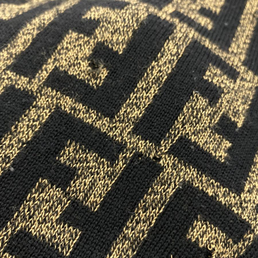 FENDI フェンディ FFロゴ・ズッカ襟付きニット・セーター FENDI フェンディ FFロゴ・ズッカ襟付きニット・セーター