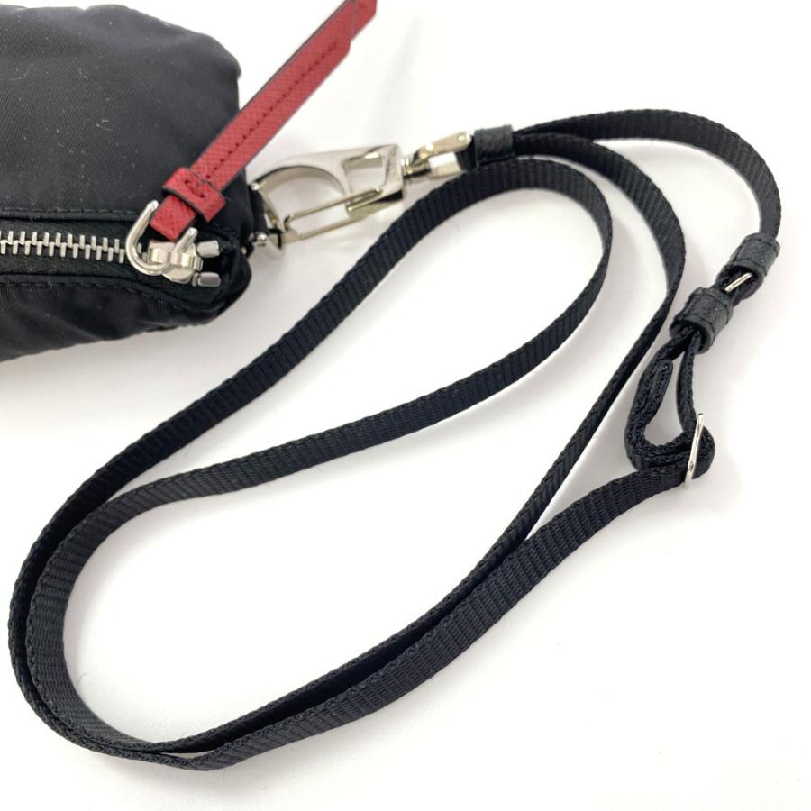 PRADA プラダ ストラップ付きナイロンポーチ/2TT116/ブラック PRADA プラダ ストラップ付きナイロンポーチ/2TT116/ブラック