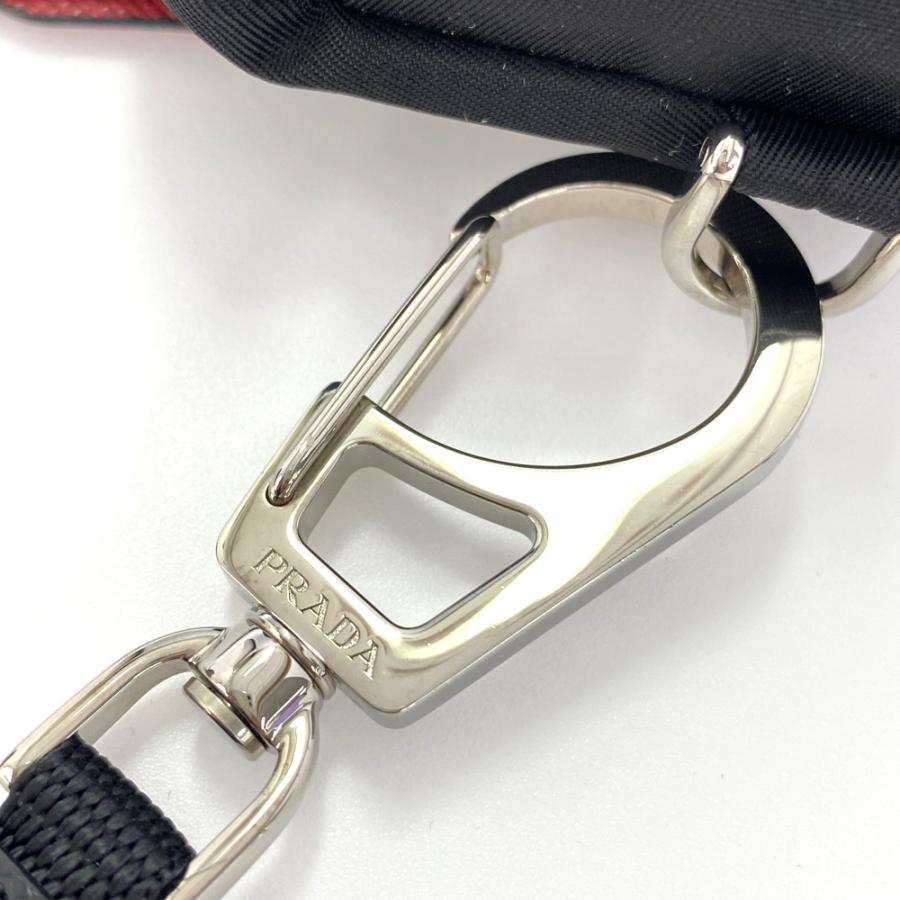 ブラックパレードナイロンポーチ ストラップ付き