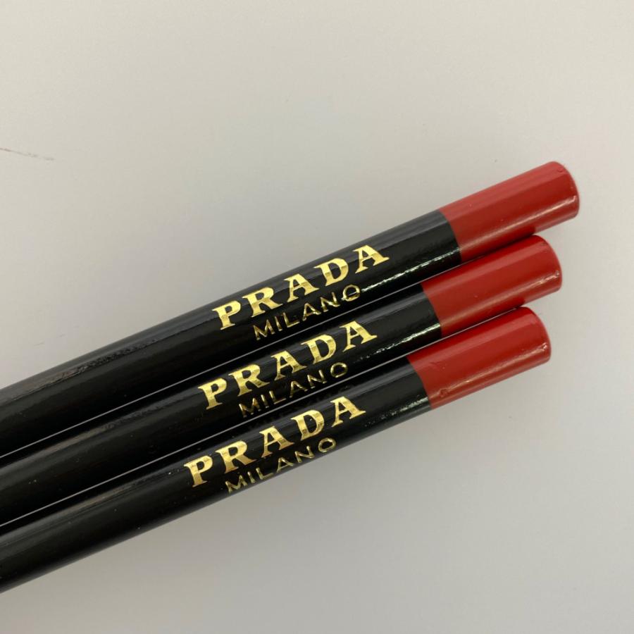 PRADA（プラダ） トライアングルロゴ ナイロンペンポーチ/1NB203