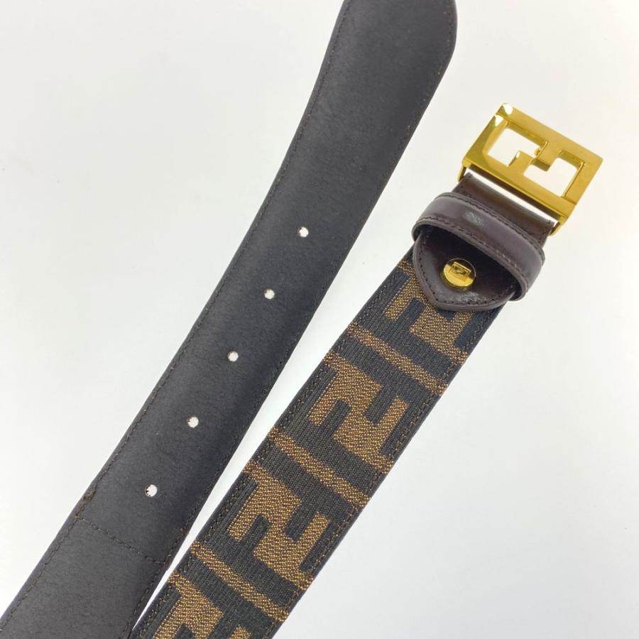 美品 フェンディ ベルト エンボス ズッカ FFロゴ ゴールド レザー ブラック FENDI（フェンディ） FFロゴバックル・ズッカジャガードレザーベルト