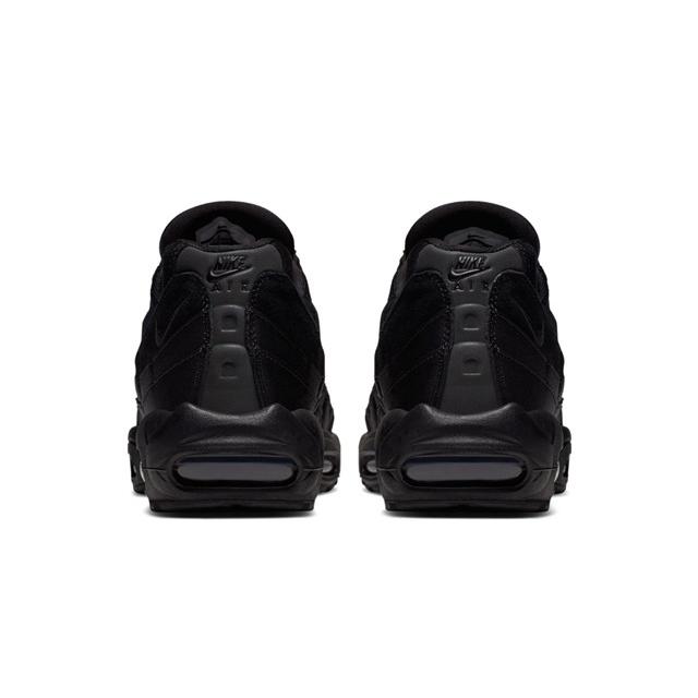 NIKE（ナイキ） NIKE AIRMAX 95 ESSENTIAL エアマックス 95 ESSENTIAL