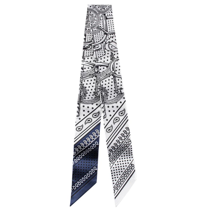 HERMES エルメス Eperon d'Or Bandana エプロン ドール バンダナ 062978S 06 ツイリー スカーフ 2024SS  ホワイト ネイビー : 080424006 : RIBERO - 通販 - Yahoo!ショッピング