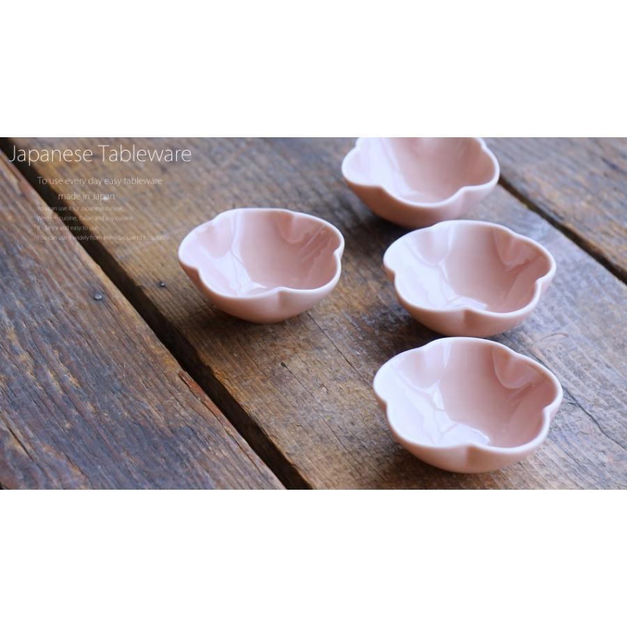 ピンク 花びら型 陶器の器 【公式通販】