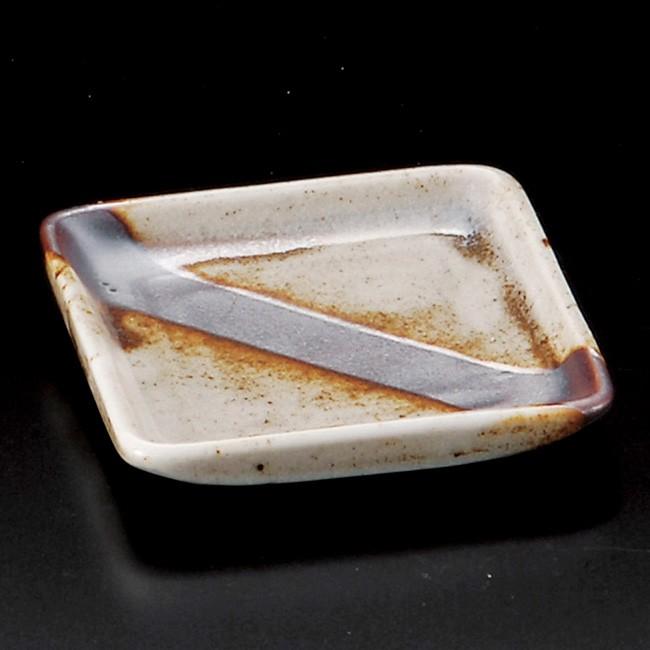 和食器 小さなネズミ志野正角小皿 8.3×8.3cm 豆皿 お醤油 プチ うつわ 