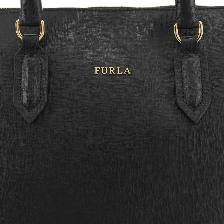 美品 フルラ レザー トートバッグ ピン ロゴ金具 チャーム付き ファスナー 黒 美品 フルラ レザー トートバッグ ピン ロゴ金具 チャーム付き