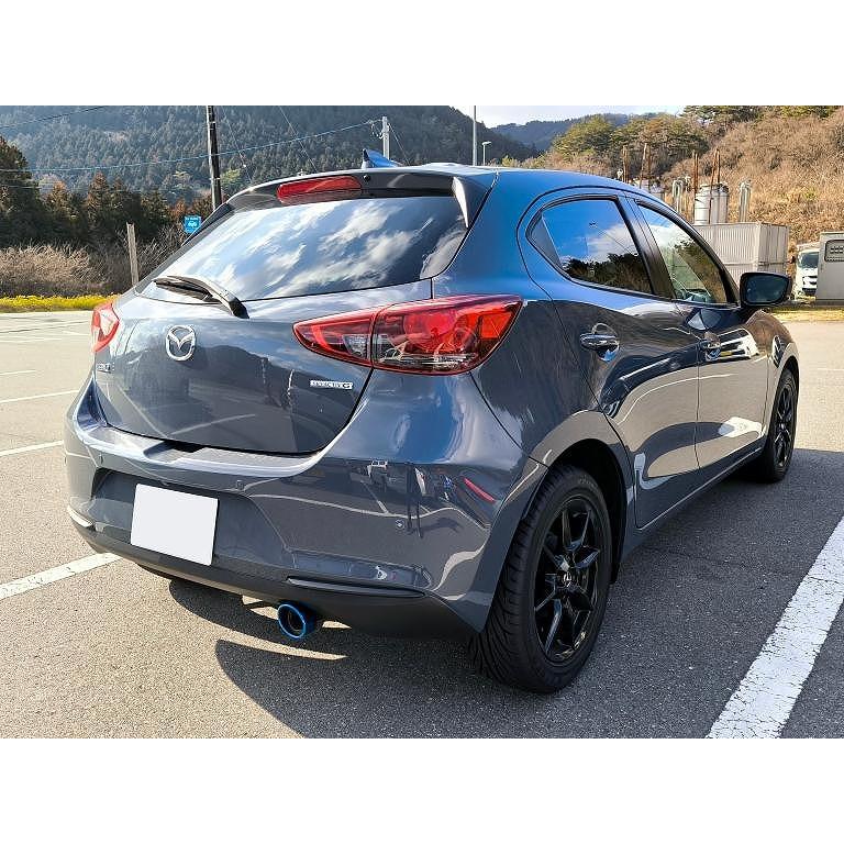 B品】MAZDA2 マフラーカッター 90mm ブルー (取付側内径60mm) 耐熱