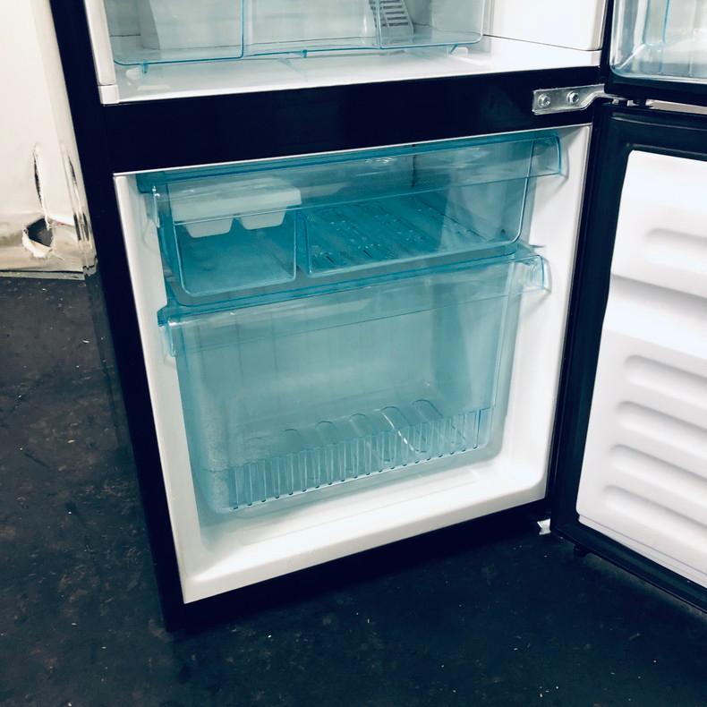 美品】ユーイング・2ドア冷蔵庫・UR-FG110J 110L 2017年製品