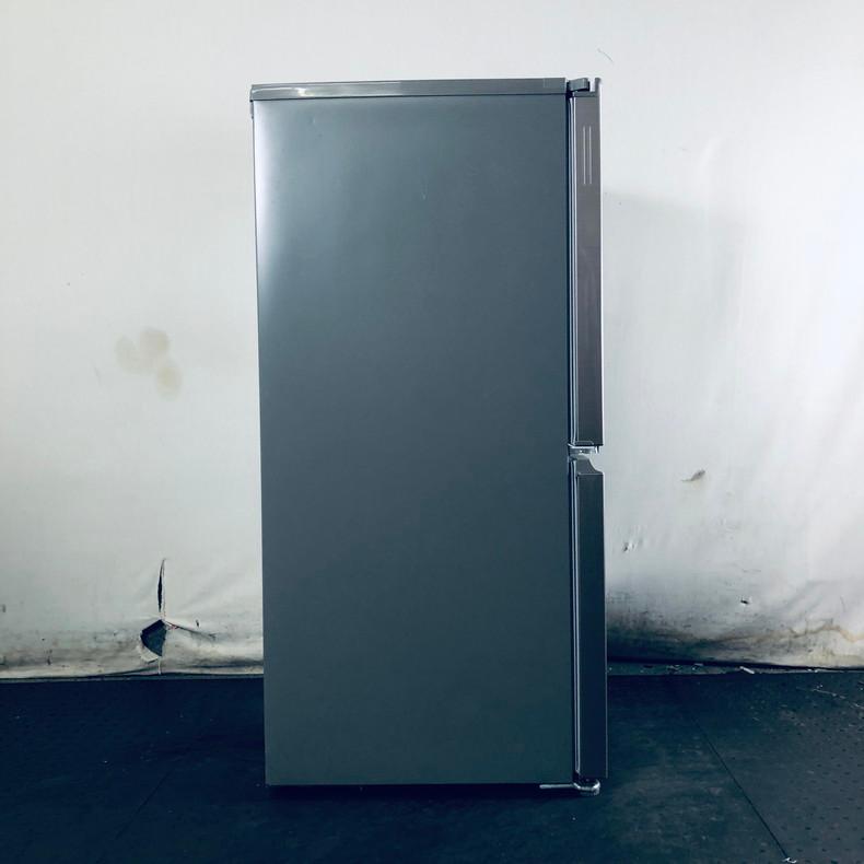 ID:rc12836 シャープ SHARP 冷蔵庫 一人暮らし 中古 2022年製 2ドア 152L ゴールド ファン式 右開き SJ-D15HJ-N  【リユース品：状態B】【送料無料】【設置費用無料】 SHARP 冷蔵庫 中古 シャープ SJ-D15HJ-N 2022年製 2ドア 152L ゴールド