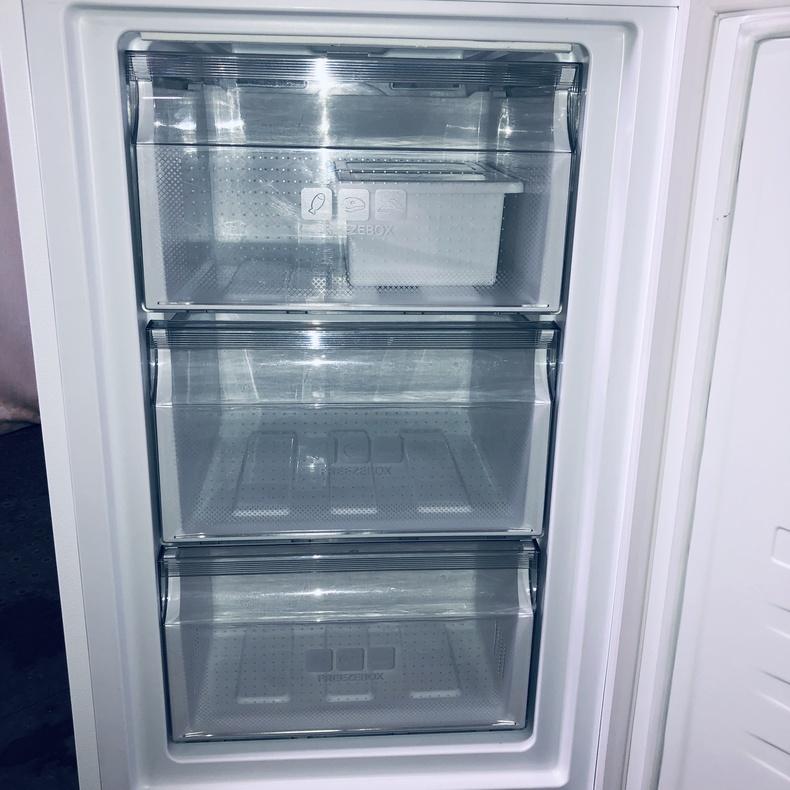 2ドア冷蔵庫 Haier JR-NF218B 2020年製 218L 未使用品 冷蔵庫 中古 ハイアール Haier JR-NF218B(W) 2020年製 2ドア 218L