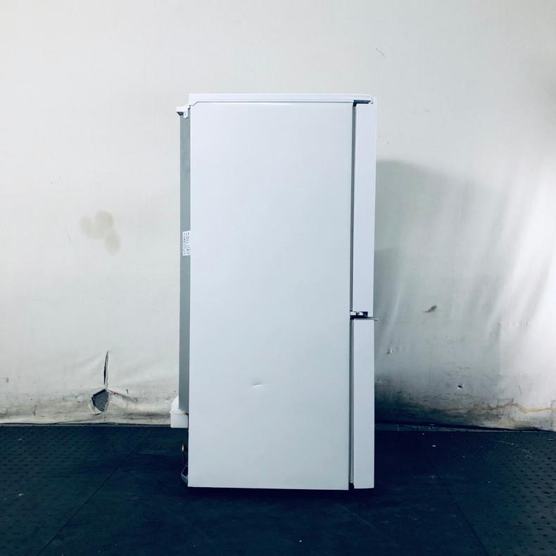 値下げ　SHARP  SJ-GD14C-W 2017年製　137L ほぼ未使用品 SHARP 冷蔵庫 中古 シャープ SJ-GD14C-W 2017年製 2ドア 137L