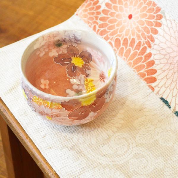 工房ゆずりは 福々碗 紅彩花間取 瀬戸焼 花柄 優しい感性 女性