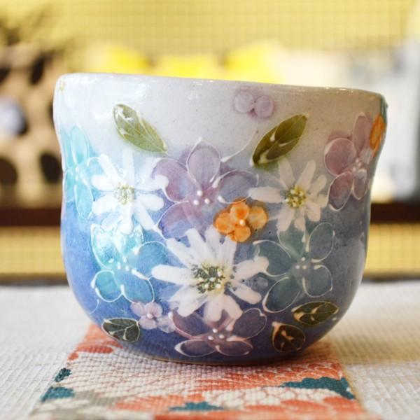 工房ゆずりは 福々碗 瓢型 青彩花化粧 瀬戸焼 花柄 優しい感性 女性
