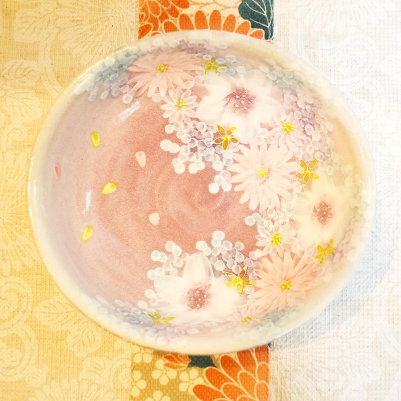 工房ゆずりは おしゃれ鉢 色彩花 瀬戸焼 花柄 女性だけの工房 手描き