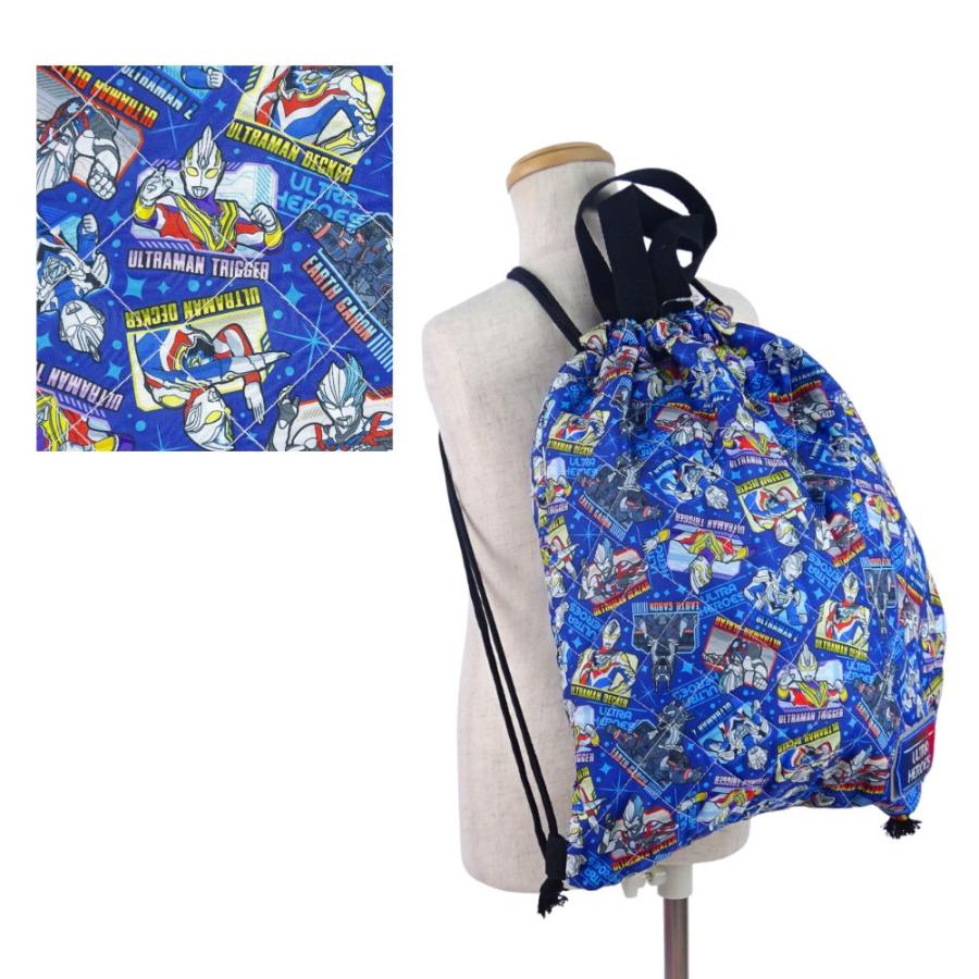 日曜までお値下げウルトラマンレトロ絵柄布ナップザックリュック ウルトラマン キッズ ヒーロー&モンスターデイパック(ブラック) バッグ
