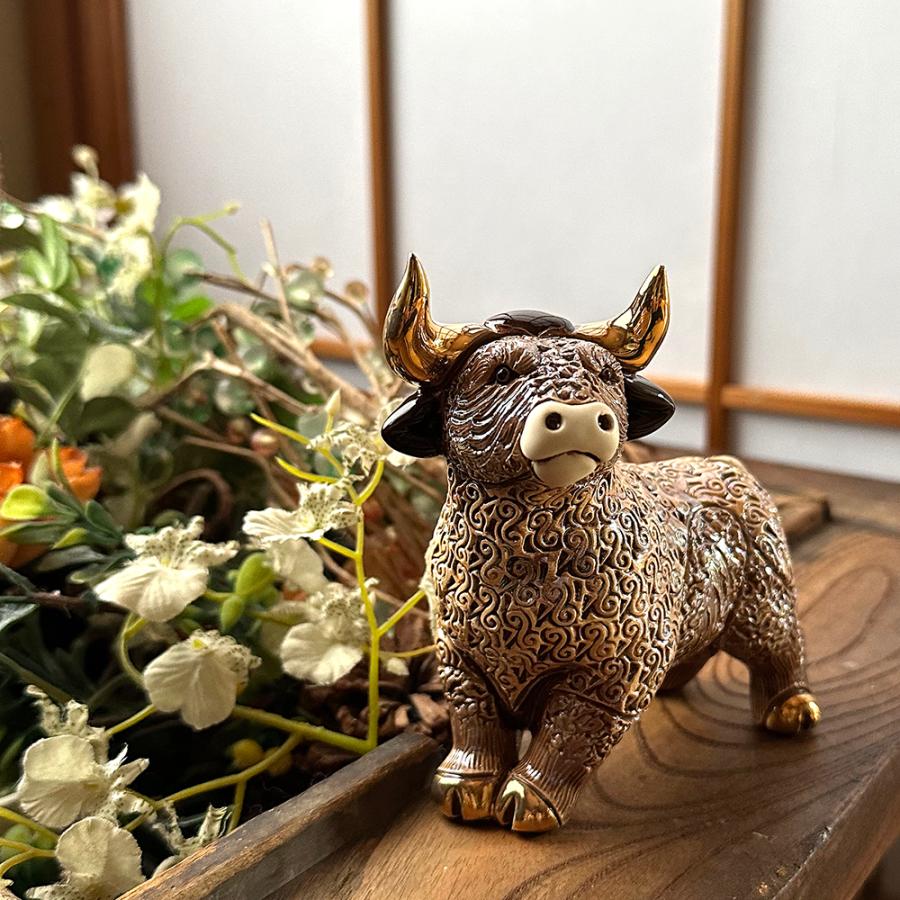 置物 ウシ うし 牛 陶器 送料無料 F226RDB |  | 05