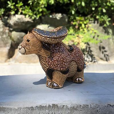 置物 ウシ うし 牛 陶器 送料無料 F229M |  | 06