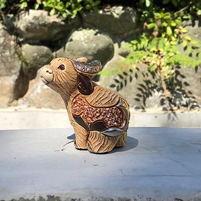 置物 ウシ うし 牛 陶器 送料無料 F429M |  | 07