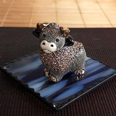 ミニ雄牛 置物 ウシ うし 牛 干支 丑 陶器  MI22 |  | 02