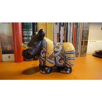 美術品・アンティーク・コレクション 革製サイ置物 犀 重さ2.6KG