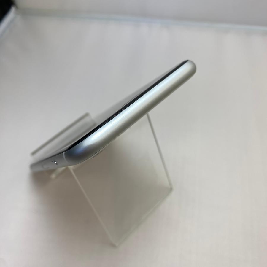 iPhoneSE2 128GB 国内版SIMフリー ホワイト Cランク品｜ringodou-um｜10