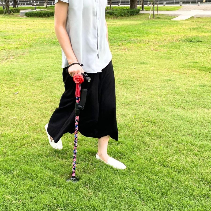 杖 4点杖 介護 折りたたみ おしゃれ 折りたたみ杖 女性 つえ ステッキ 自立式 介護杖 軽量 自立 軽量折りたたみ杖 折りたたみステッキ 4点 介護用品 四点杖 爆買 |  | 18