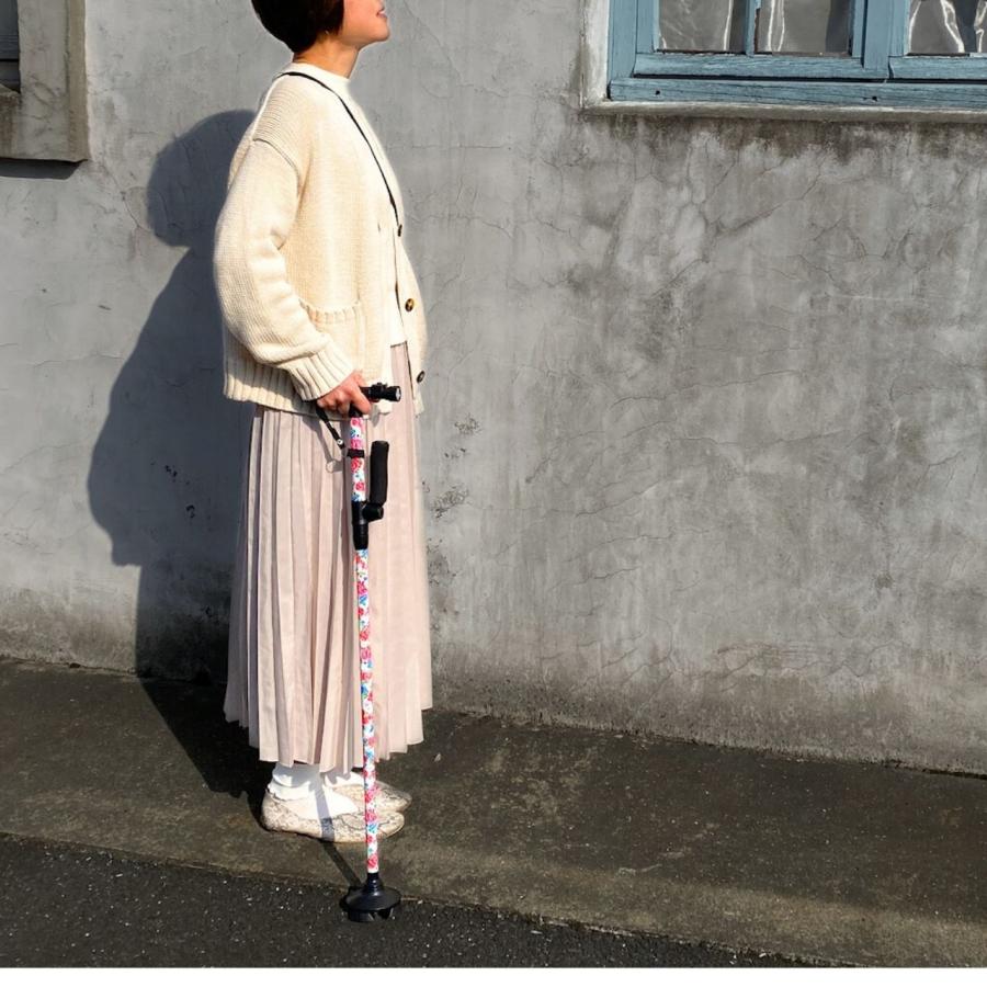 杖 4点杖 介護 折りたたみ おしゃれ 折りたたみ杖 女性 つえ ステッキ 自立式 介護杖 軽量 自立 軽量折りたたみ杖 折りたたみステッキ 4点 介護用品 四点杖 爆買 |  | 20