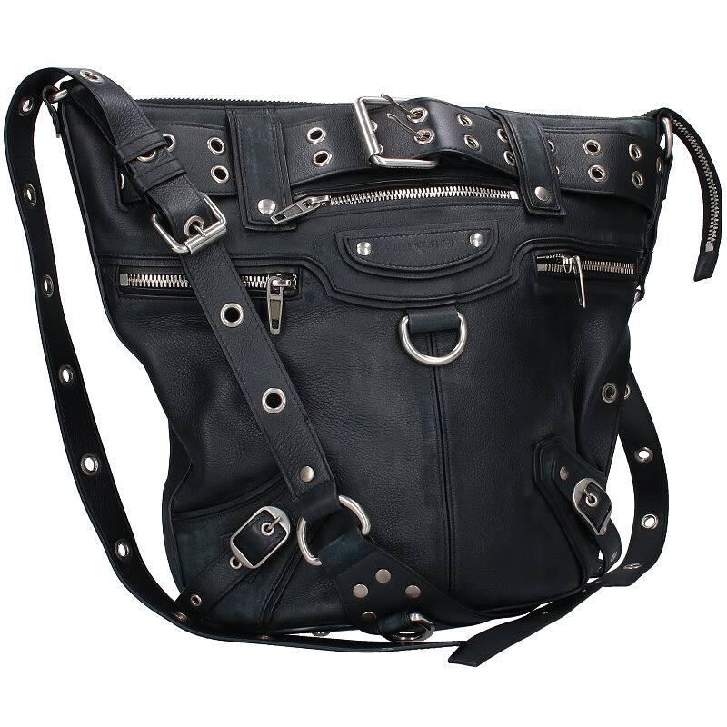バレンシアガ BALENCIAGA 702036/EMO バケットバック ダメージ加工  