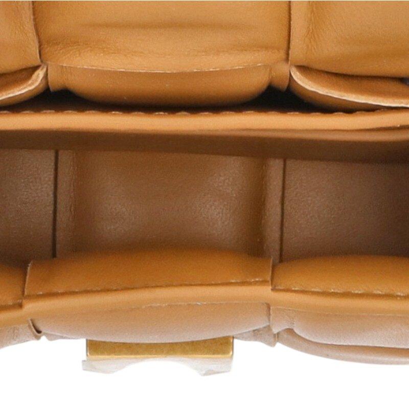 ボッテガヴェネタ 716648 VCQR1 キャンディ パテッド カセットショルダーバッグ 中古 BS99