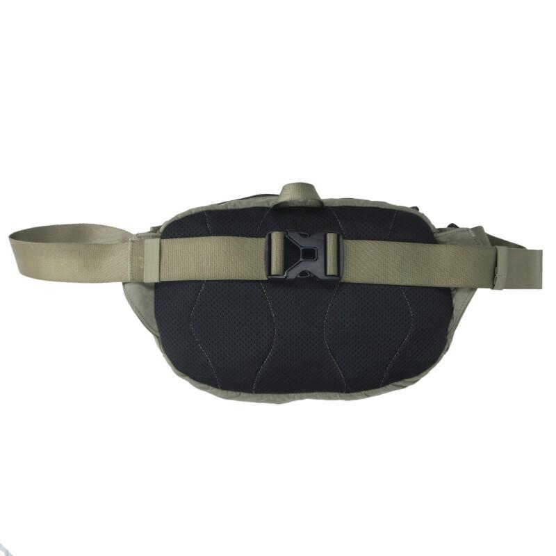 C.P. COMPANY（シーピーカンパニー） 16CMAC112A 005269G ナイロン 