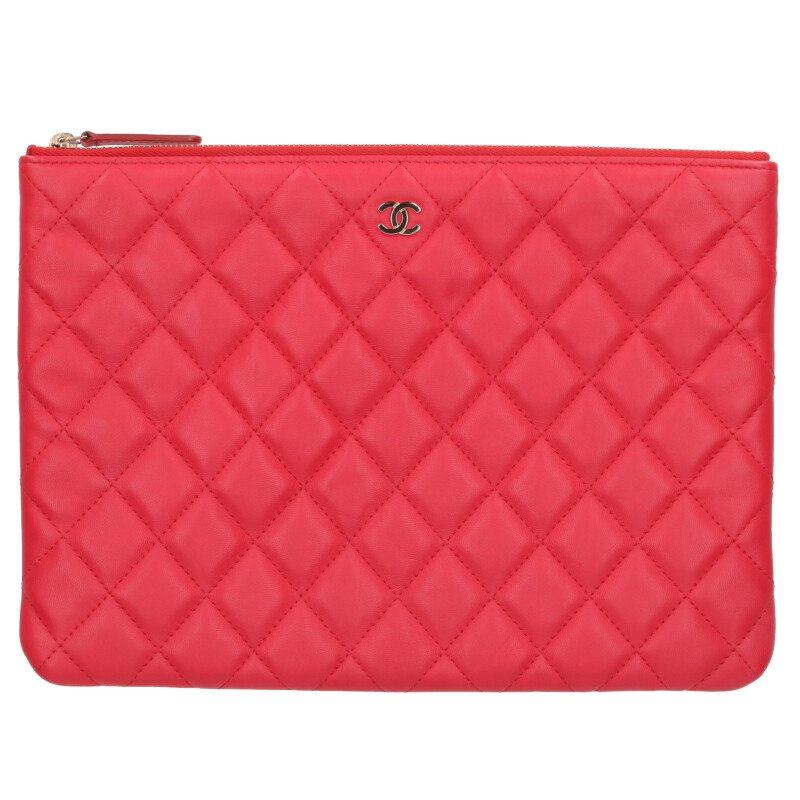 CHANEL 赤 キルティング クラッチバッグ CHANEL 赤 キルティング クラッチバッグ