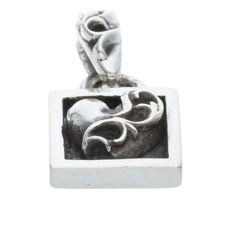 CHROME HEARTS クロムハーツ ネックレストップ FRAMED HEART CHROME HEARTS クロムハーツ ネックレストップ FRAMED HEART