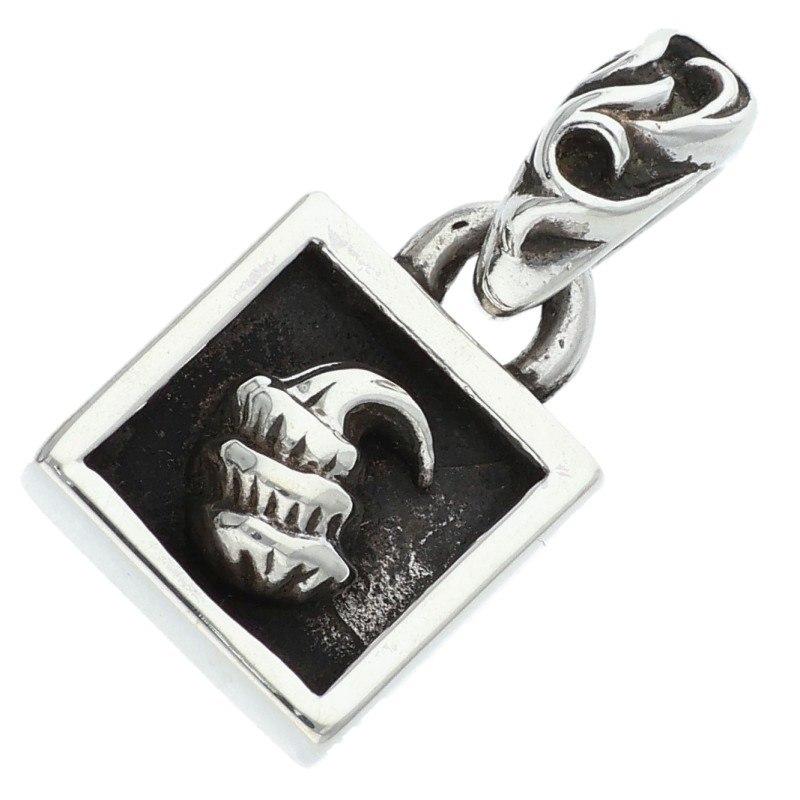 クロムハーツ　クロウ CHROME HEARTS（クロムハーツ） ネックレストップ FRAMED CROW