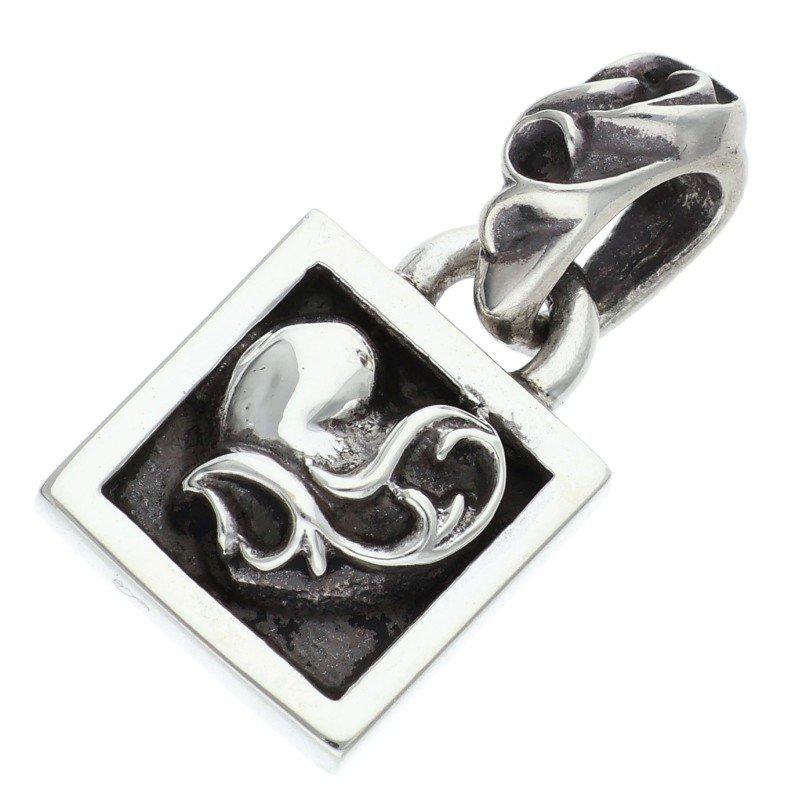 CHROME HEARTS（クロムハーツ） ネックレストップ FRAMED HEART