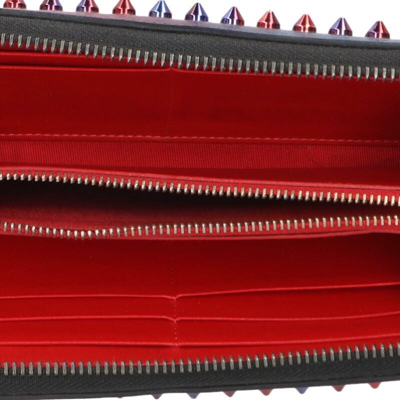【美品】 クリスチャンルブタン パネトーネ スパイクスタッズ ラウンド 長財布 Christian Louboutin（クリスチャンルブタン） パネトーネ スパイク