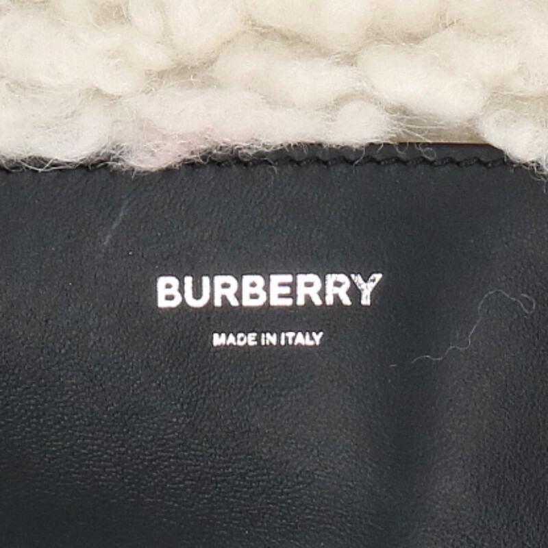 BURBERRY（バーバリー） TBロゴシアリングトリムチェーンショルダー