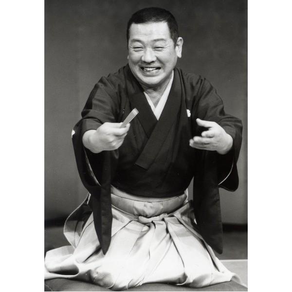 匿名配送 古今亭志ん朝 県民ホール寄席 〔CD 10枚(39席)〕 【3269606542】(19228円)