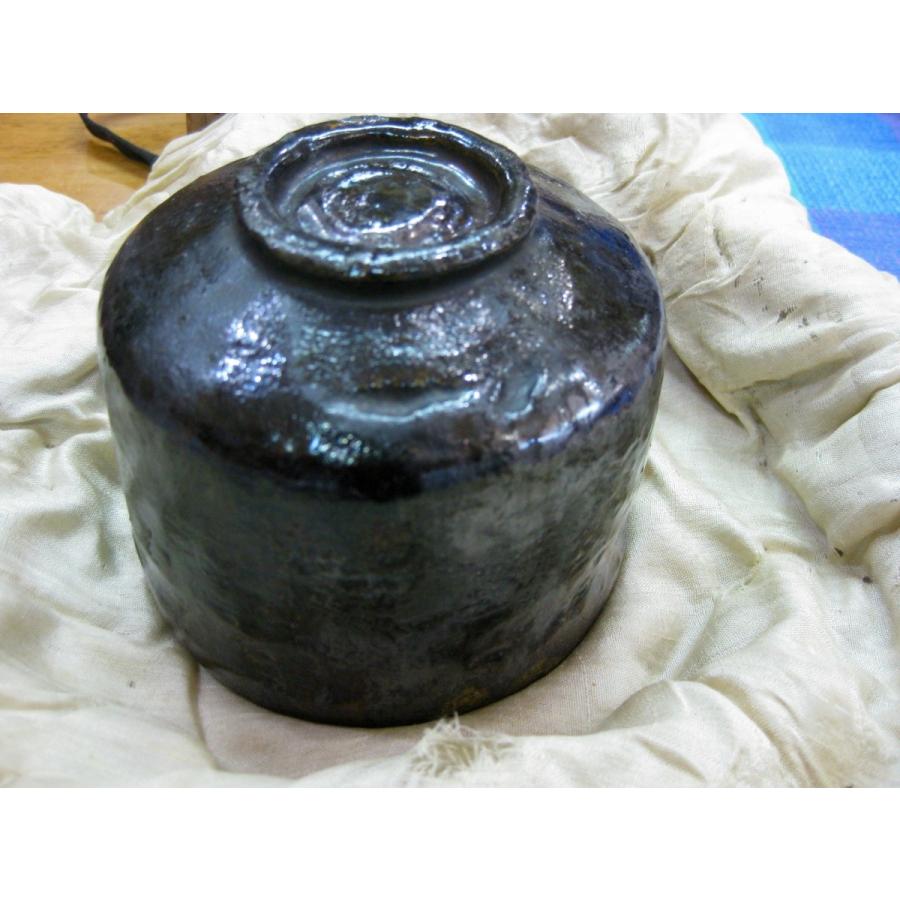 五代目大樋長左衛門最高傑作飴黒筒茶碗 鑑定書と箱書き付 : リンク工房