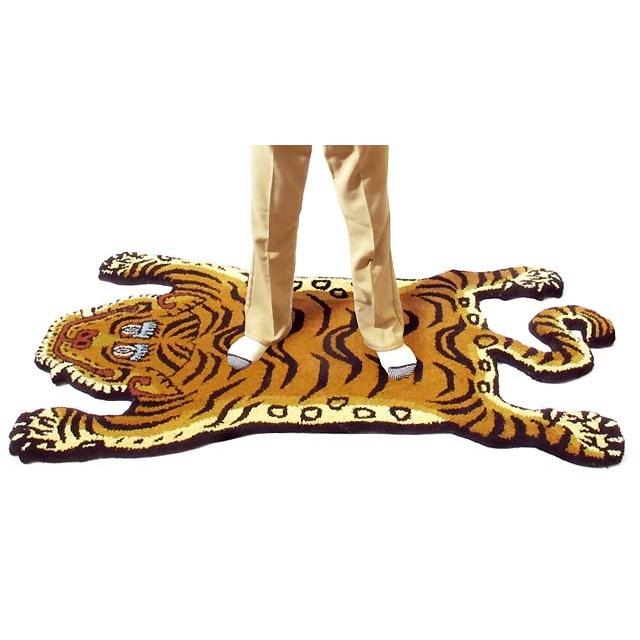 チベタン タイガー ラグ マット 【L】Tibetan Tiger Rug 虎型 160cm