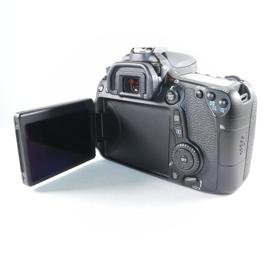 極上美品》 デジタル一眼レフカメラ CANON EOS 70D ボディブラック