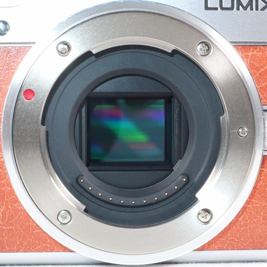 新品級》 ミラーレス一眼 Panasonic LUMIX DC-GF10W ダブルレンズ