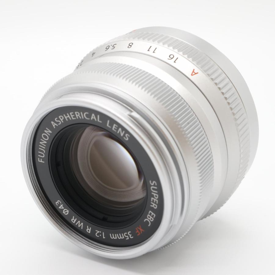 極上美品》 単焦点レンズ FUJIFILM XF 35mm F2 R WR シルバー フジ