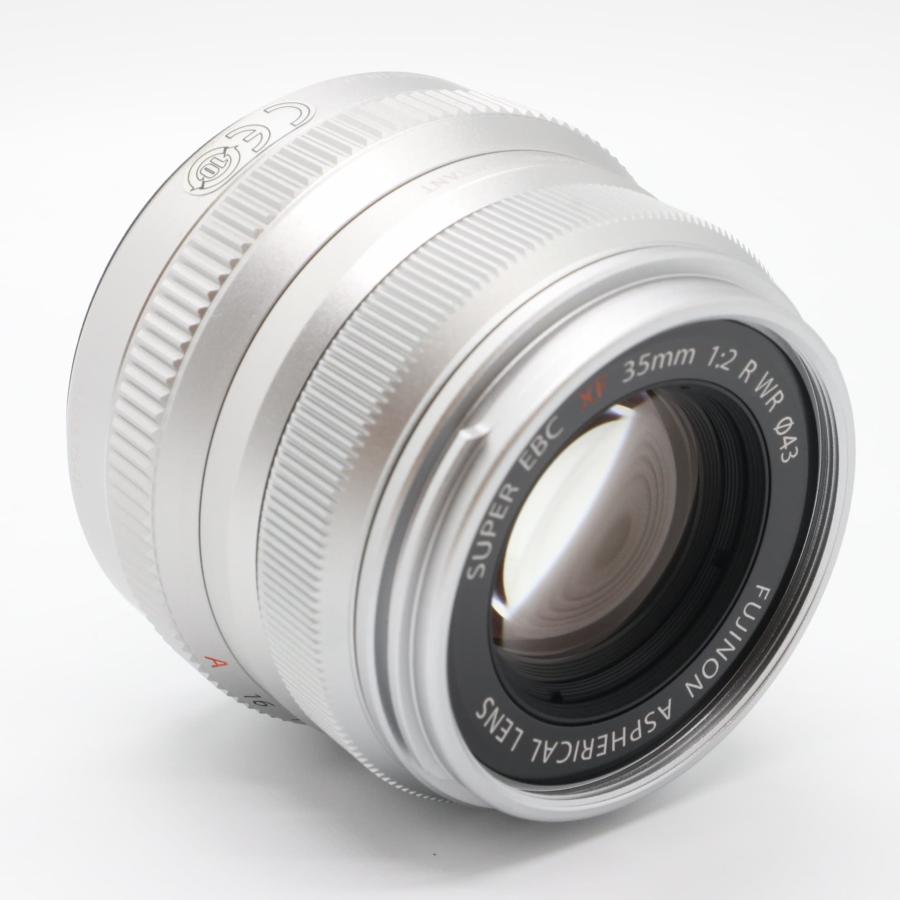 FUJIFILM XF 35mm F2 R WR レンズ単焦点　富士フィルム カメラレンズ XF35mmF2 R WR FUJINON（フジノン） シルバー [FUJIFILM