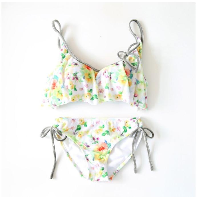 全品Point10倍!最大倍率50% 水着 ビキニ 花柄 上下セット フリル