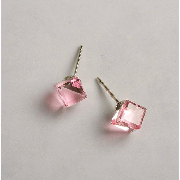 爆買WEEK 在庫処分 ダイスカット クリアピアス サークル 小物