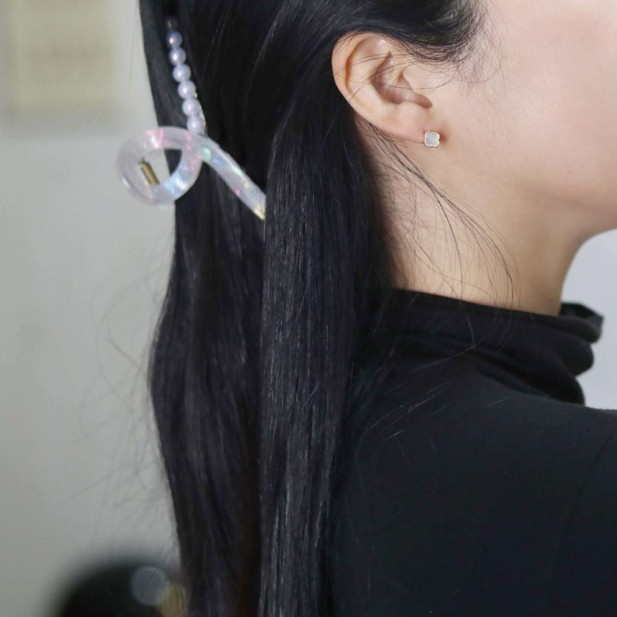 ピアス ゴールド pierce K10ゴールド シェル クローバー 四つ葉 フラワー 花 レディス 女性用 10金 10Kの画像