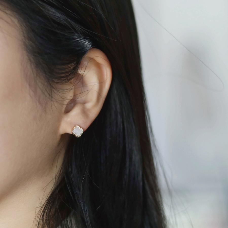 ピアス ゴールド pierce K10ゴールド シェル クローバー 四つ葉 フラワー 花 レディス 女性用 10金 10Kの画像