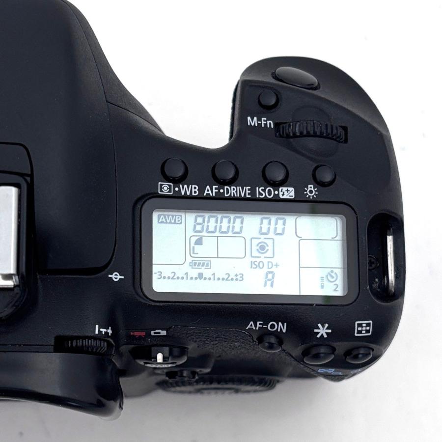 Canon EOS 7D デジタル一眼レフカメラ 本体　バッテリー3個 キヤノン】Canon EOS 7D デジタル一眼レフカメラ + バッテリー、充電器